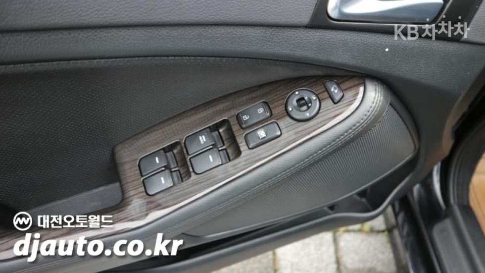 Kia K5 — miniaturë 13
