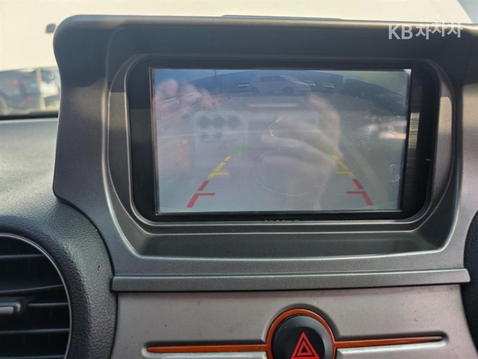 Kia Carens — miniaturë 15