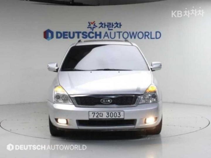 Kia Carnival 그랜드카니발 GLX — foto 1