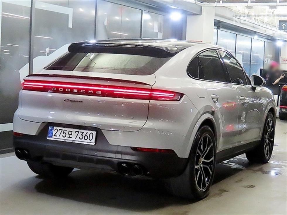2023 Porsche (9Y0) photo