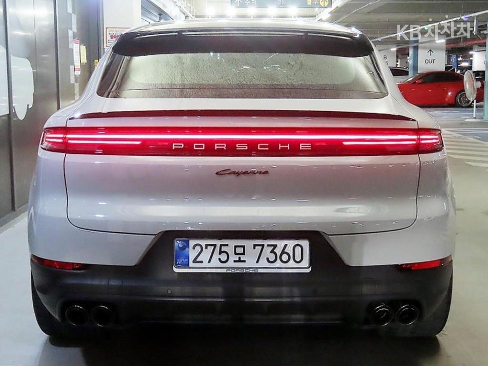 2023 Porsche (9Y0) photo
