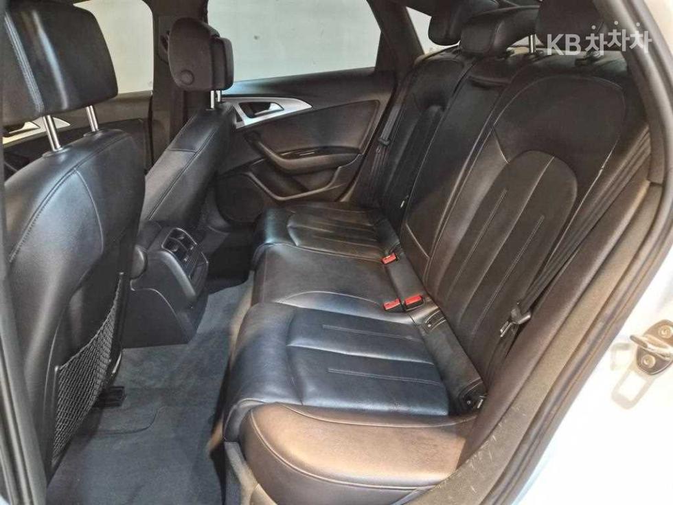 Audi A6 — miniaturë 6