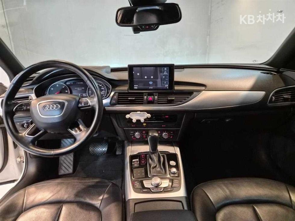 Audi A6 — miniaturë 7