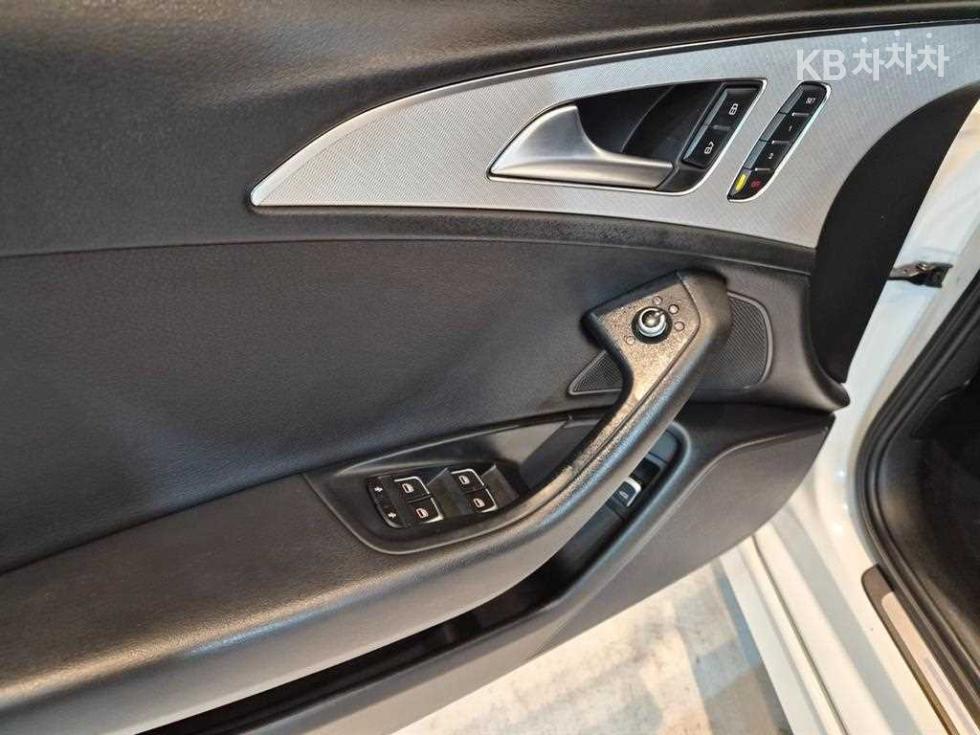 Audi A6 — miniaturë 11