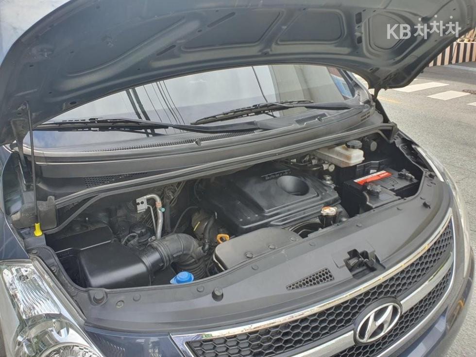 Hyundai Starex — miniaturë 3