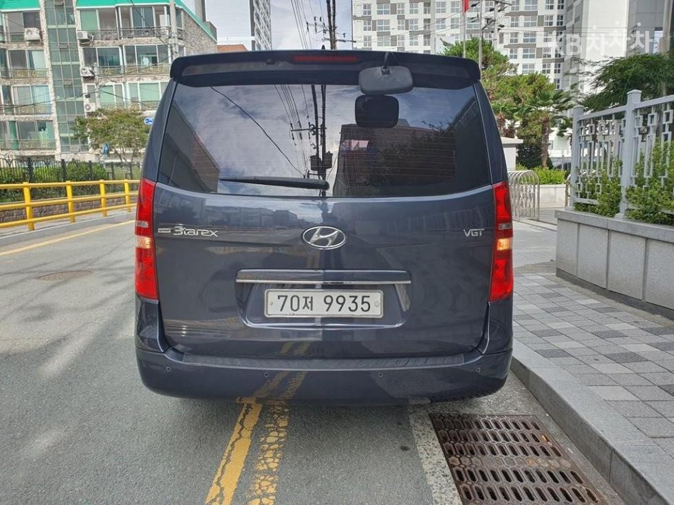 Hyundai Starex — miniaturë 4
