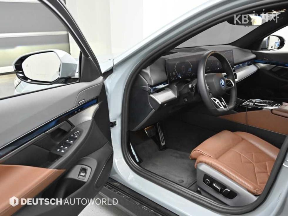BMW 5er — miniaturë 11