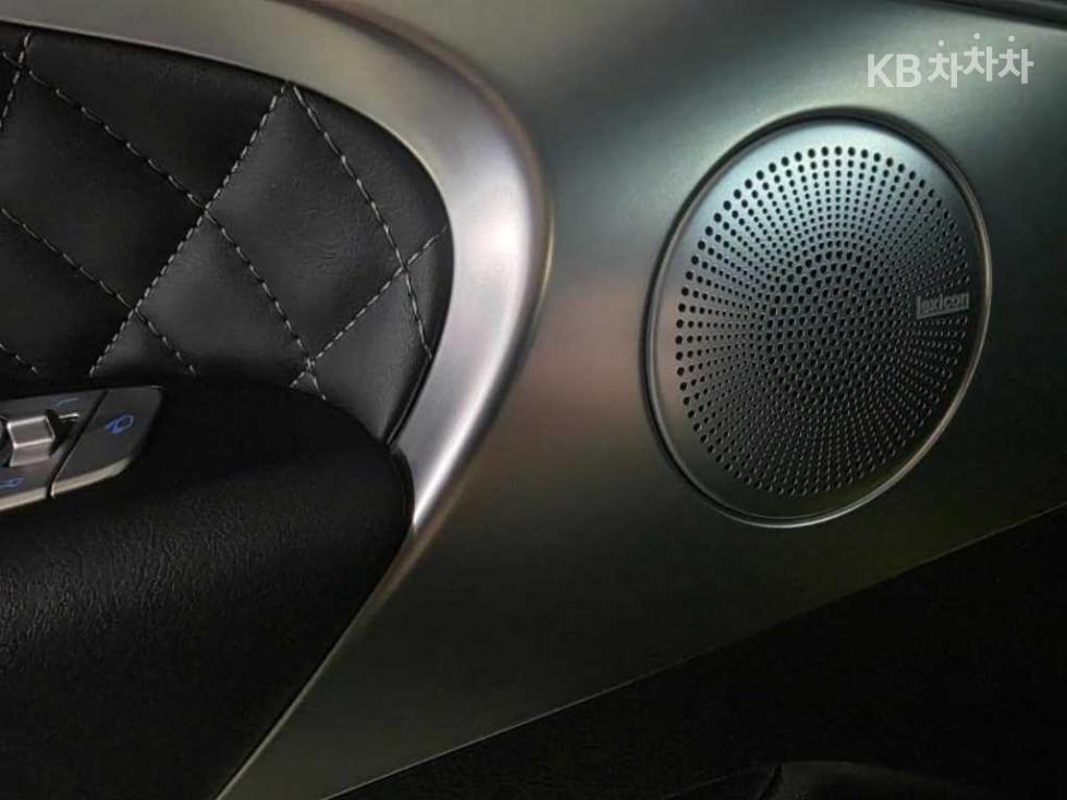 Genesis G70 — miniaturë 14