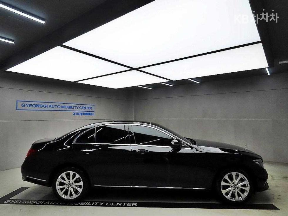 2019 Mercedes-Benz E (W213) photo