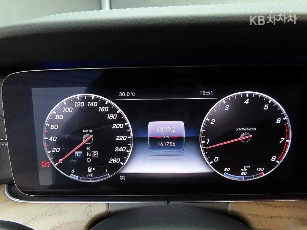 2019 Mercedes-Benz E (W213) photo