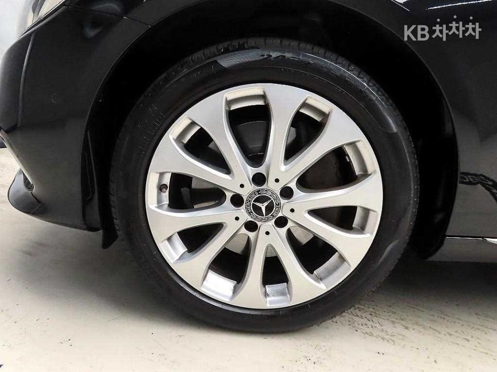 2019 Mercedes-Benz E (W213) photo