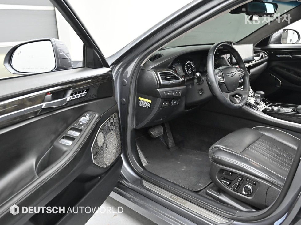 Genesis G80 — miniaturë 11