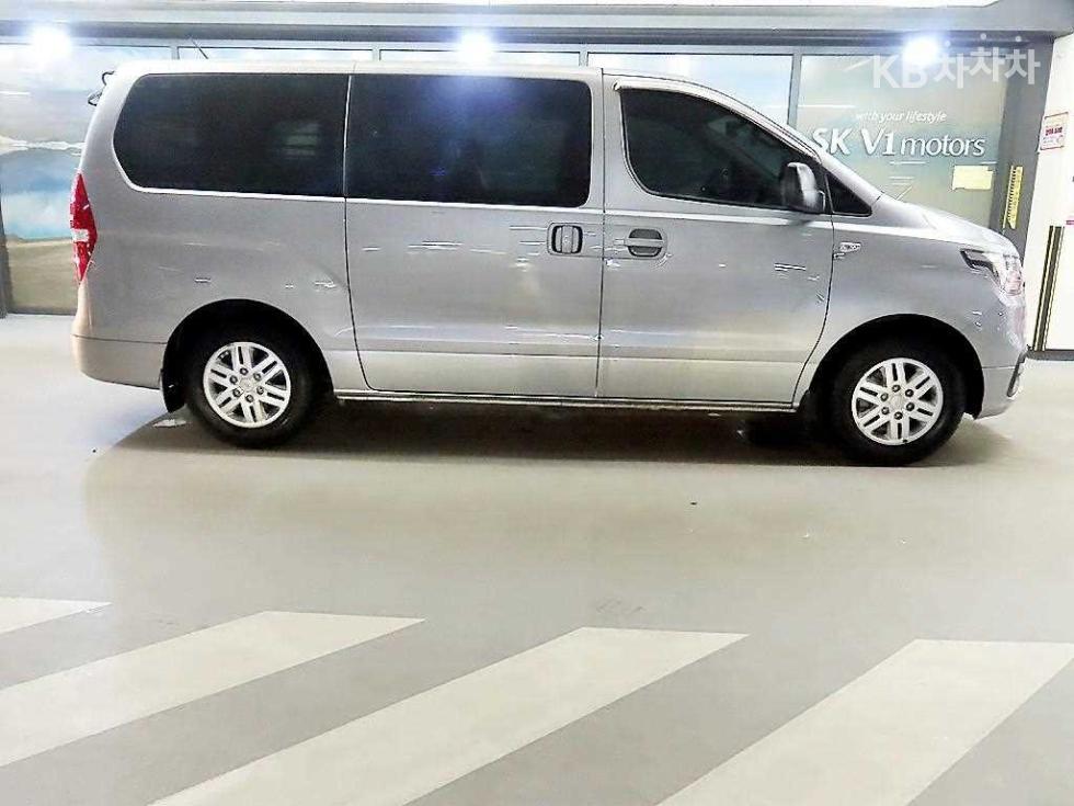 Hyundai Starex — miniaturë 3