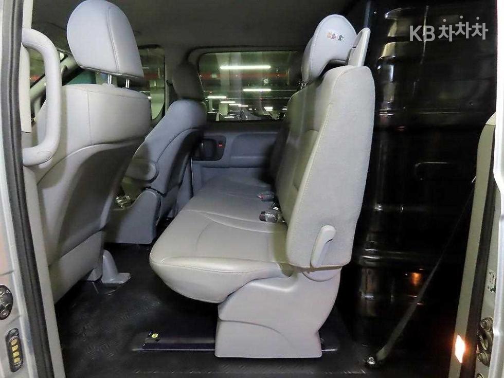 Hyundai Starex — miniaturë 7