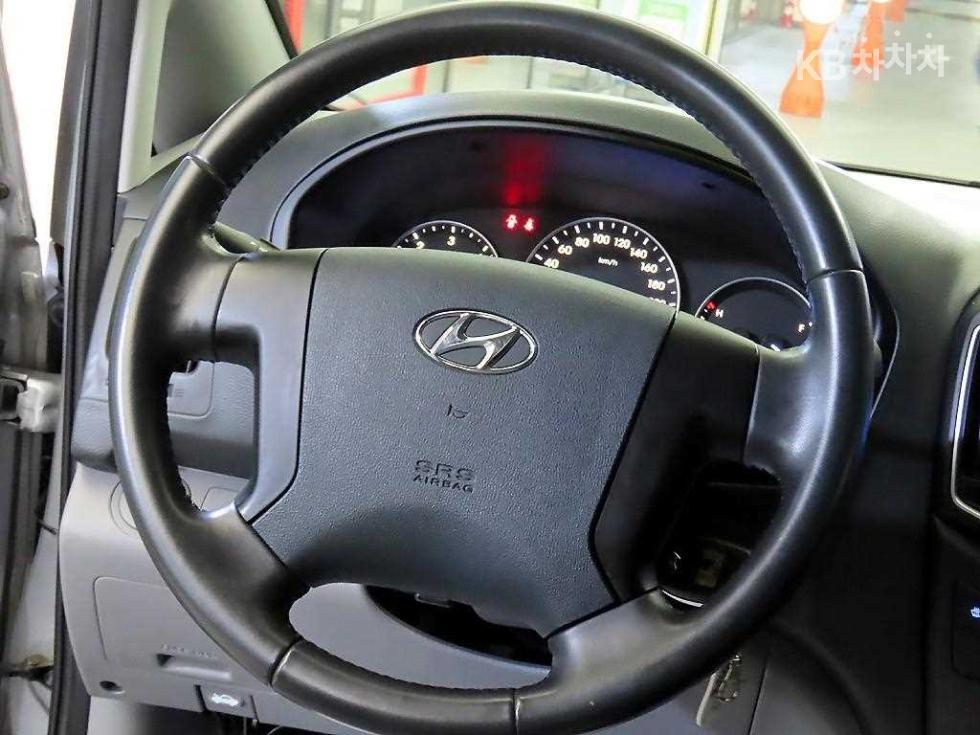 Hyundai Starex — miniaturë 8