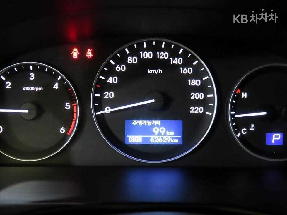 Hyundai Starex — miniaturë 9
