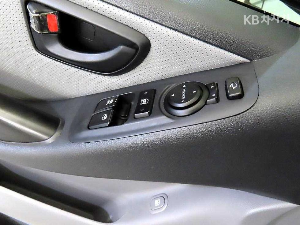 Hyundai Starex — miniaturë 16