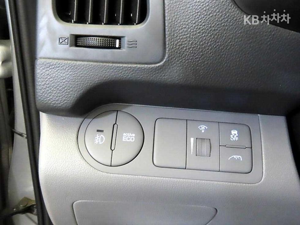Hyundai Starex — miniaturë 17