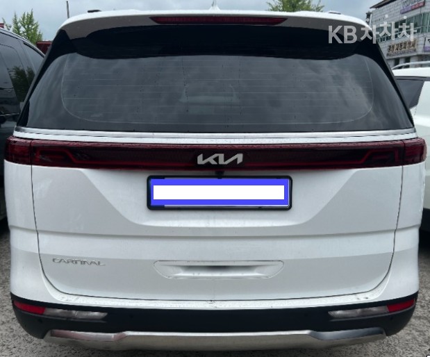 Kia Carnival — miniaturë 3