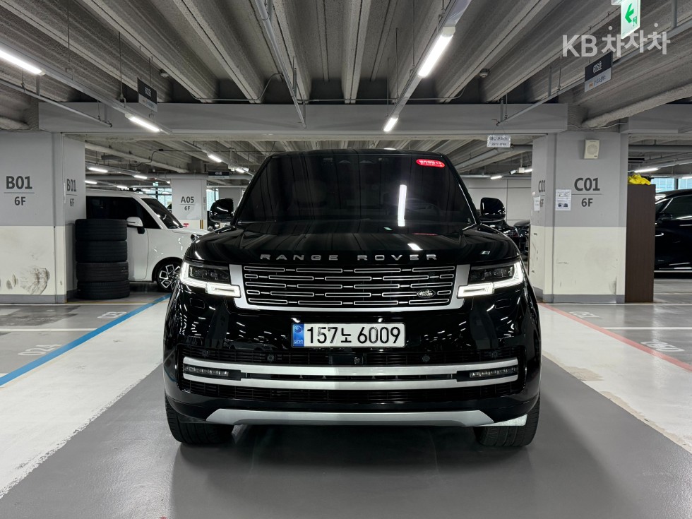 Land Rover Range Rover — miniaturë 2