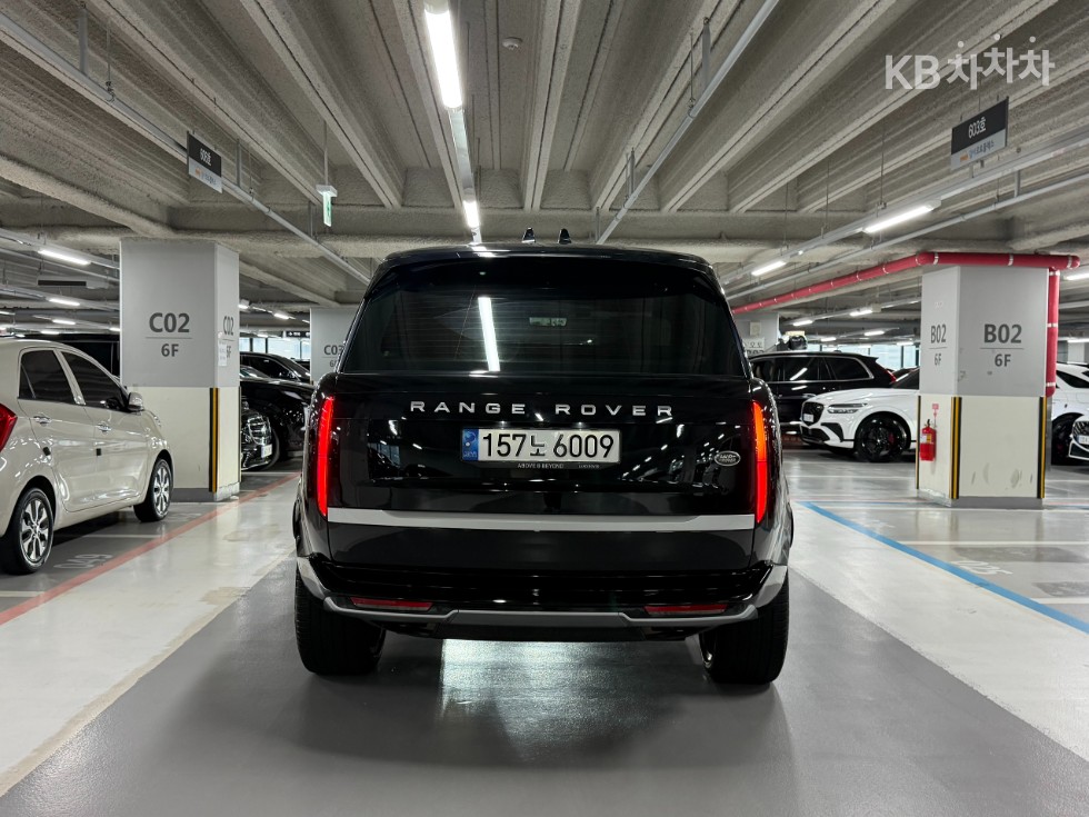 Land Rover Range Rover — miniaturë 5