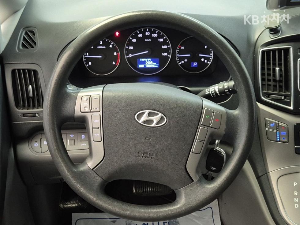 Hyundai Starex — miniaturë 9