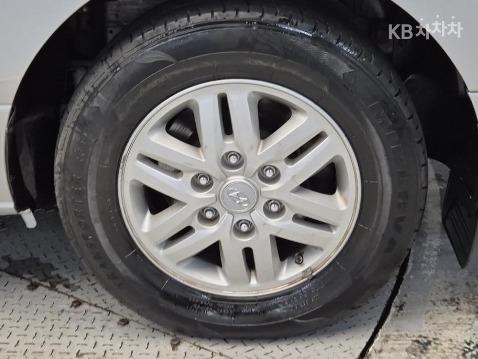 Hyundai Starex — miniaturë 19