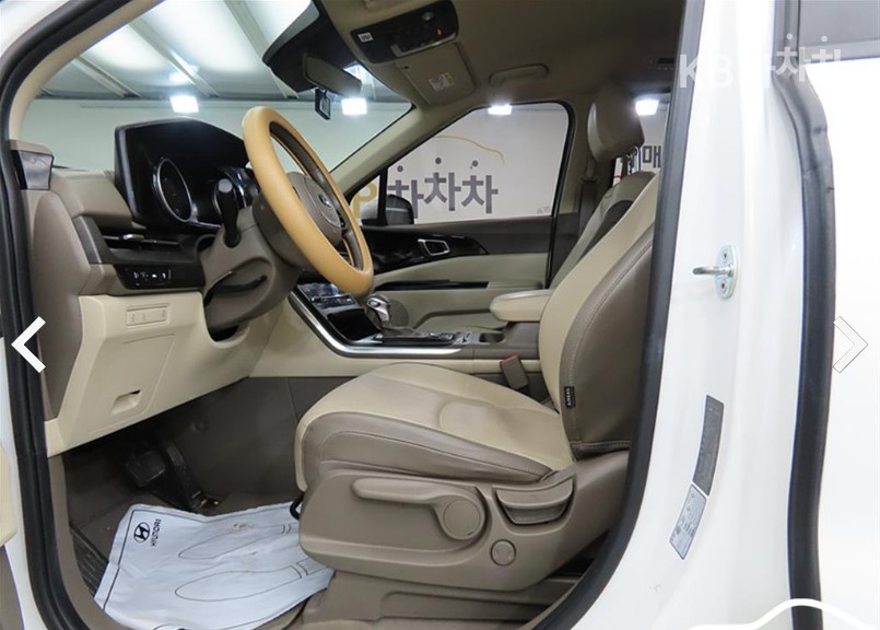 Kia Carnival — miniaturë 5