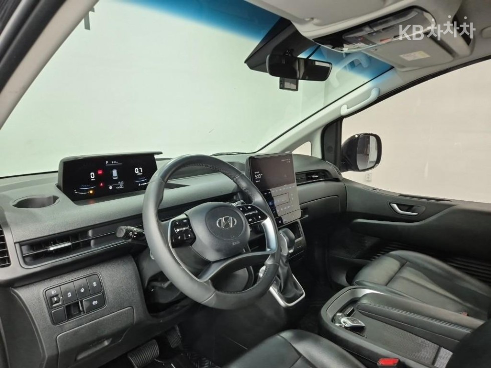 Hyundai Staria — miniaturë 7