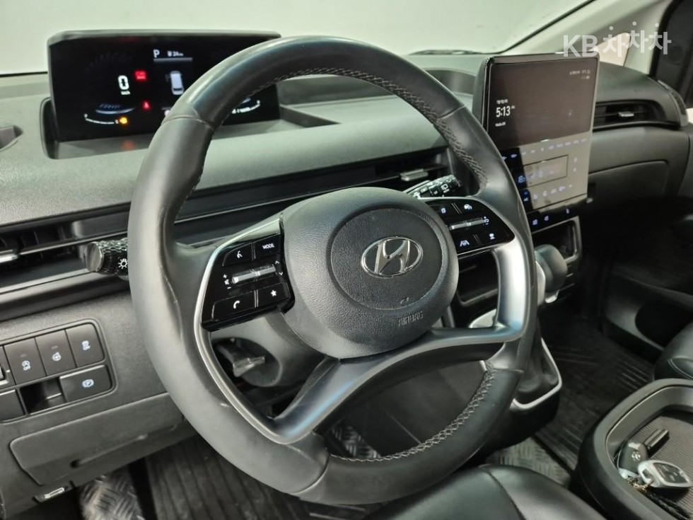Hyundai Staria — miniaturë 9