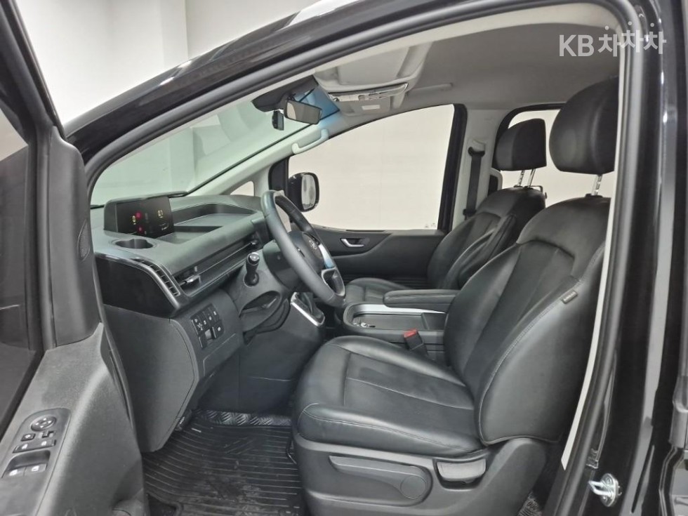 Hyundai Staria — miniaturë 11