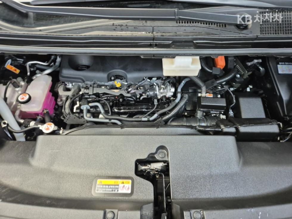 Toyota Alphard — miniaturë 5