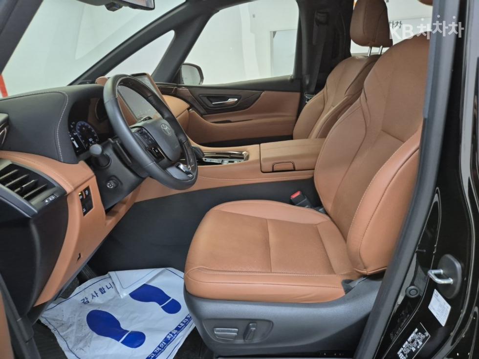 Toyota Alphard — miniaturë 11