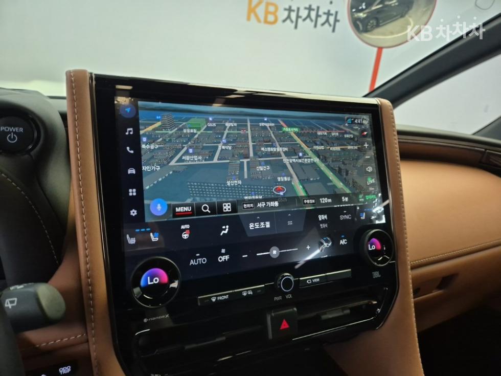 Toyota Alphard — miniaturë 14