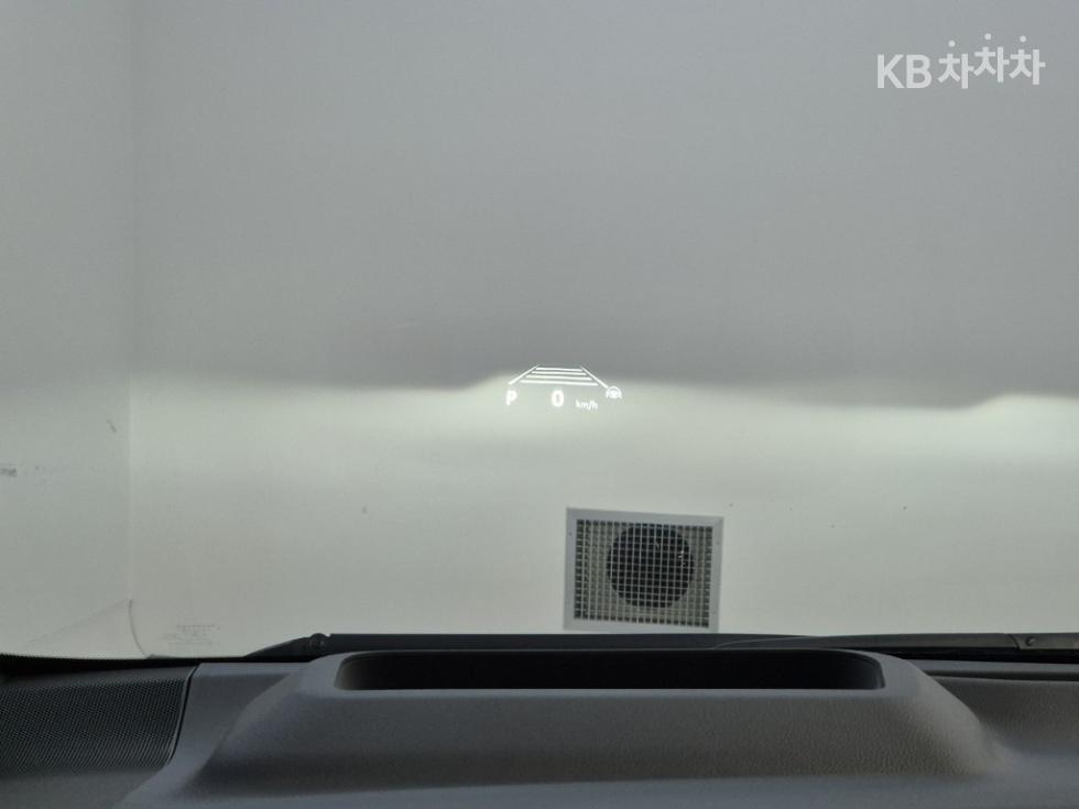 Toyota Alphard — miniaturë 17
