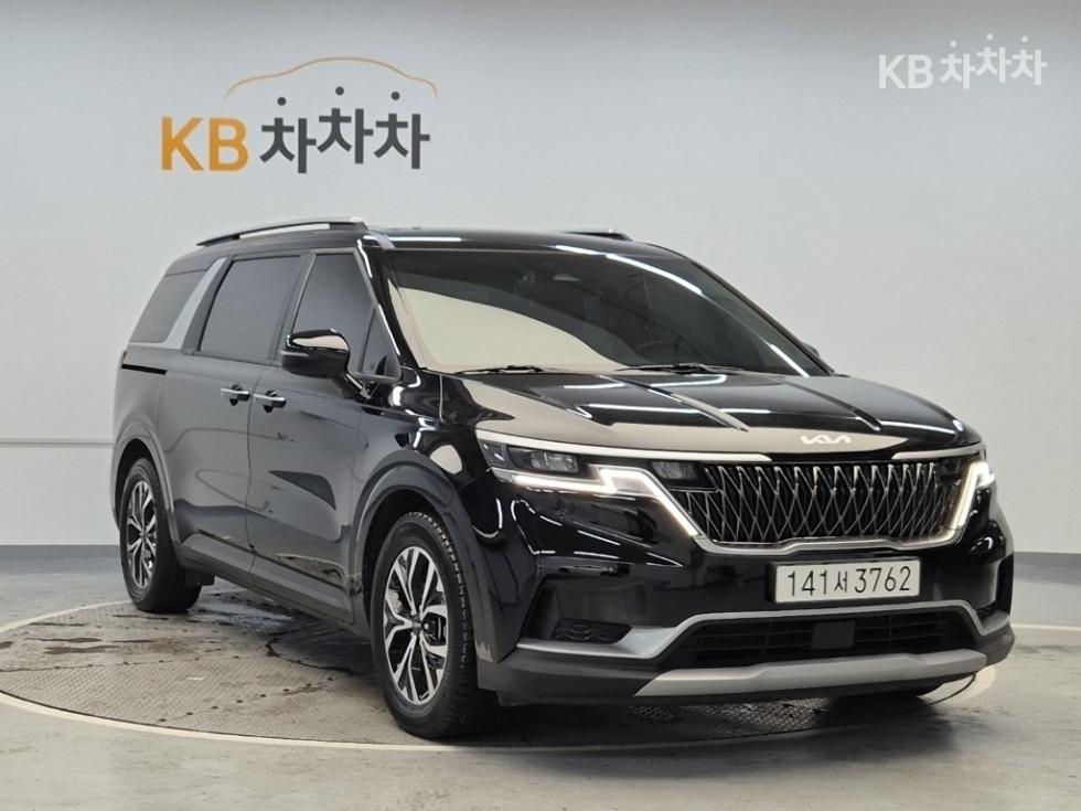 Kia Carnival — miniaturë 4