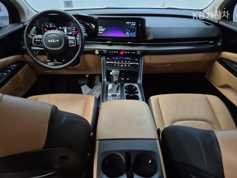 Kia Carnival — miniaturë 7