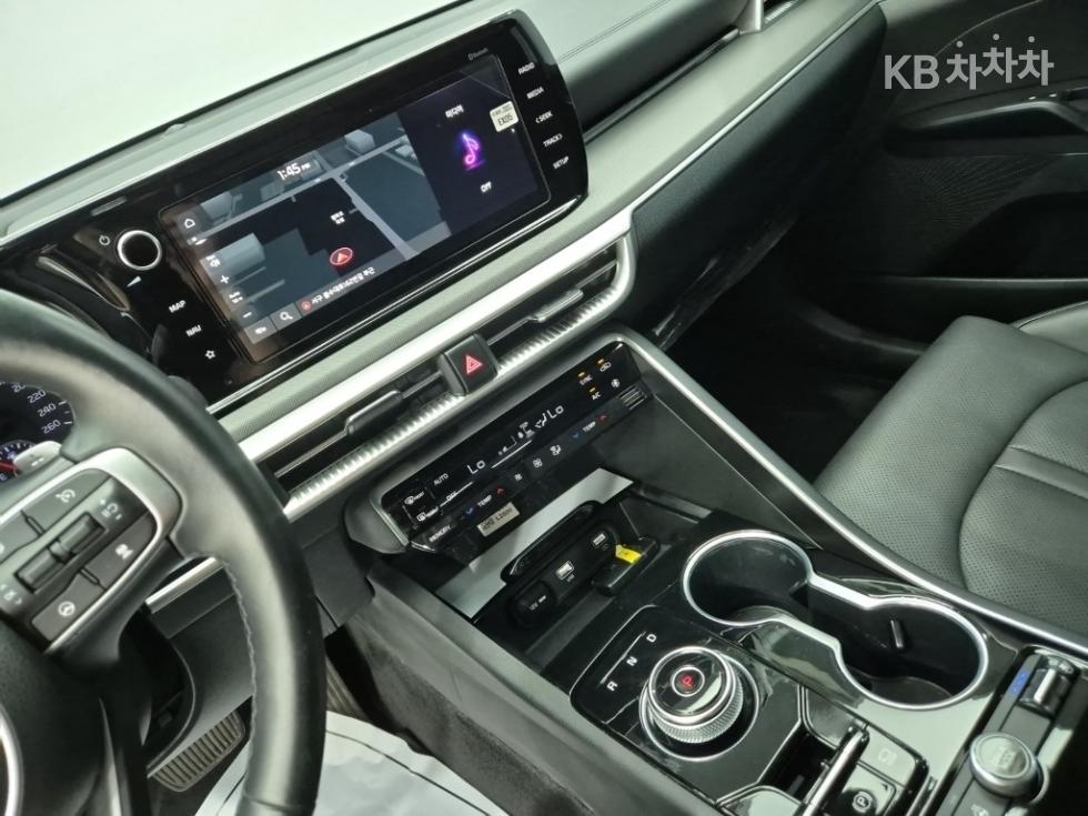 Kia K5 — miniaturë 10