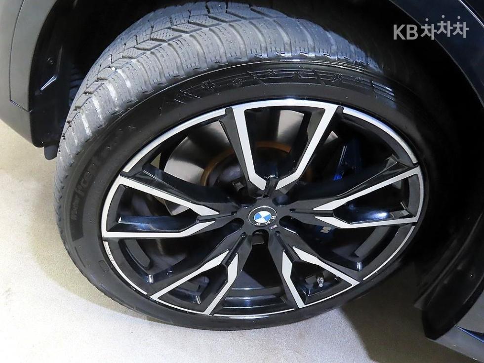 2021 BMW BMW X7(G07) photo