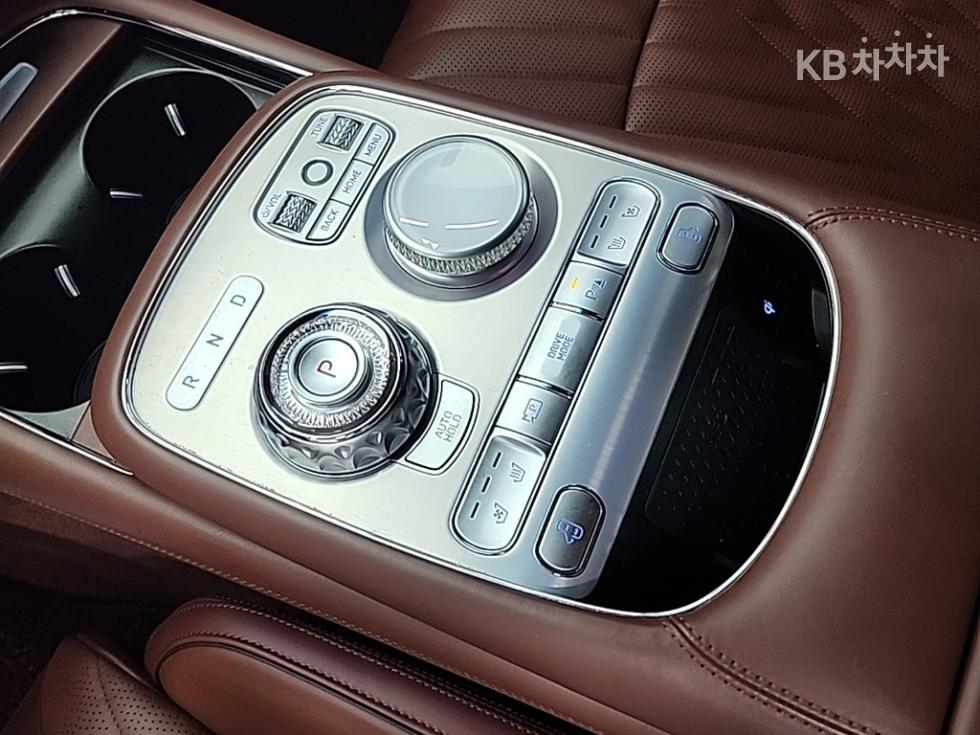 Genesis G90 — miniaturë 8