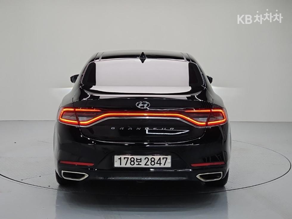 Hyundai Grandeur — miniaturë 3