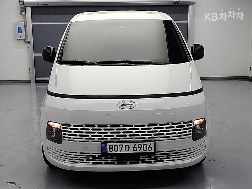 Hyundai Staria — miniaturë 2
