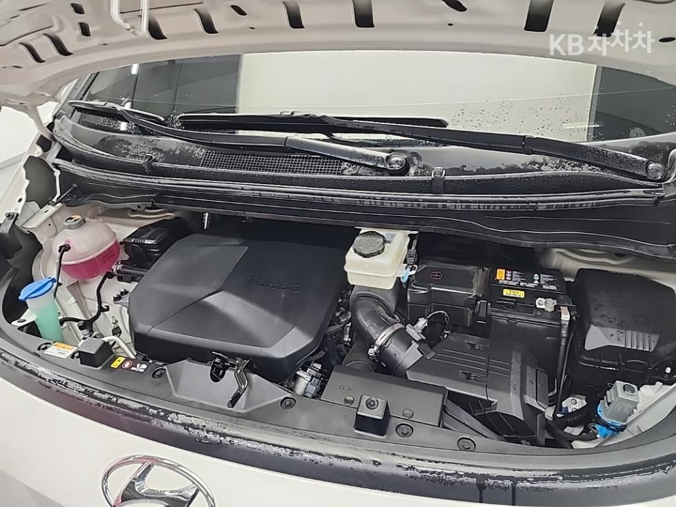 Hyundai Staria — miniaturë 5