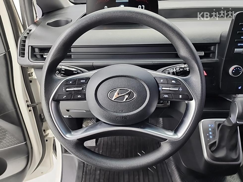 Hyundai Staria — miniaturë 9