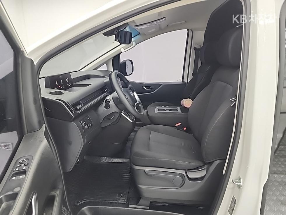 Hyundai Staria — miniaturë 11