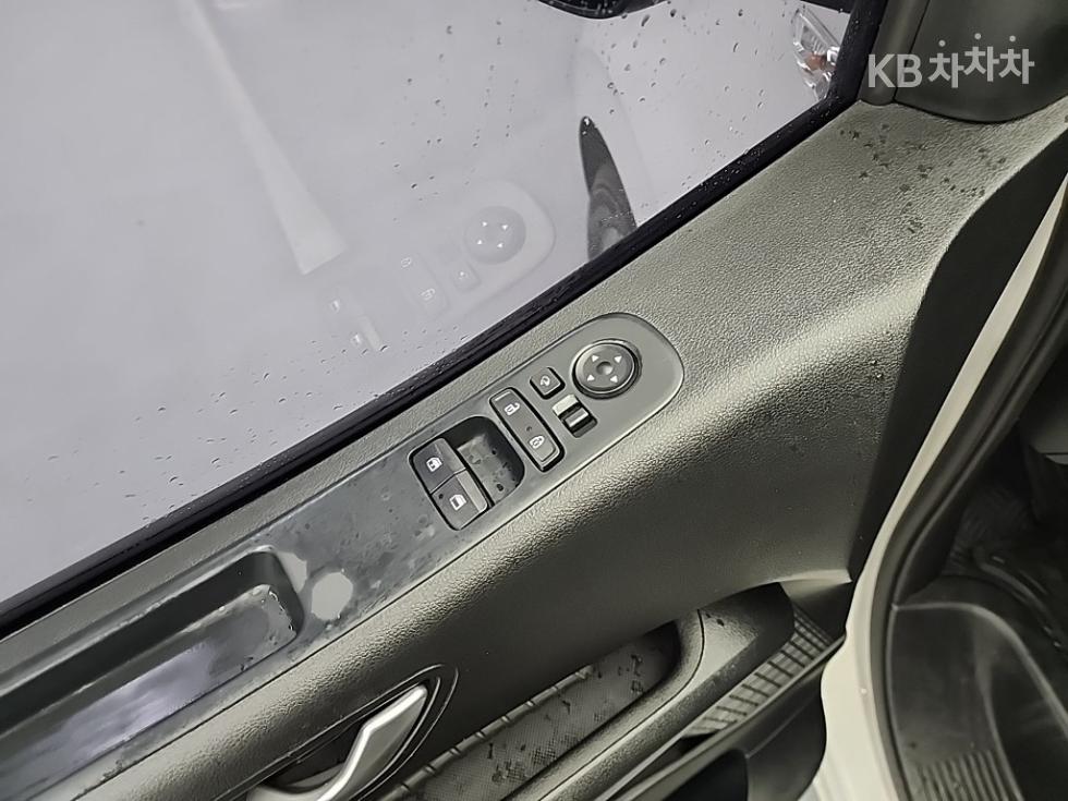 Hyundai Staria — miniaturë 16