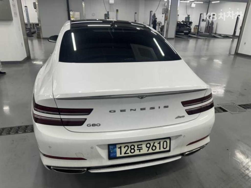 Genesis G80 — miniaturë 5