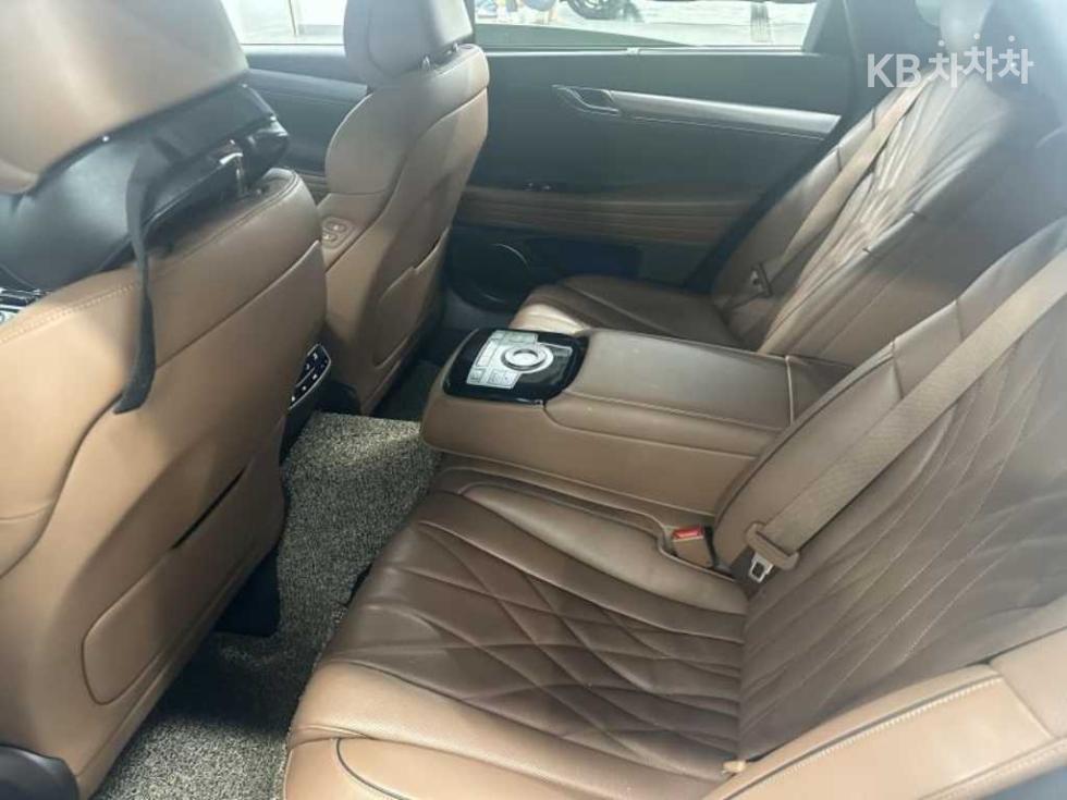 Genesis G80 — miniaturë 8