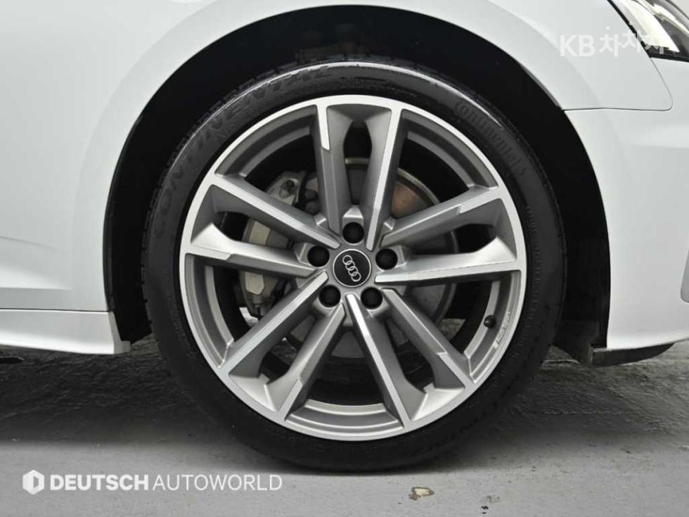 Audi A5 — miniaturë 5