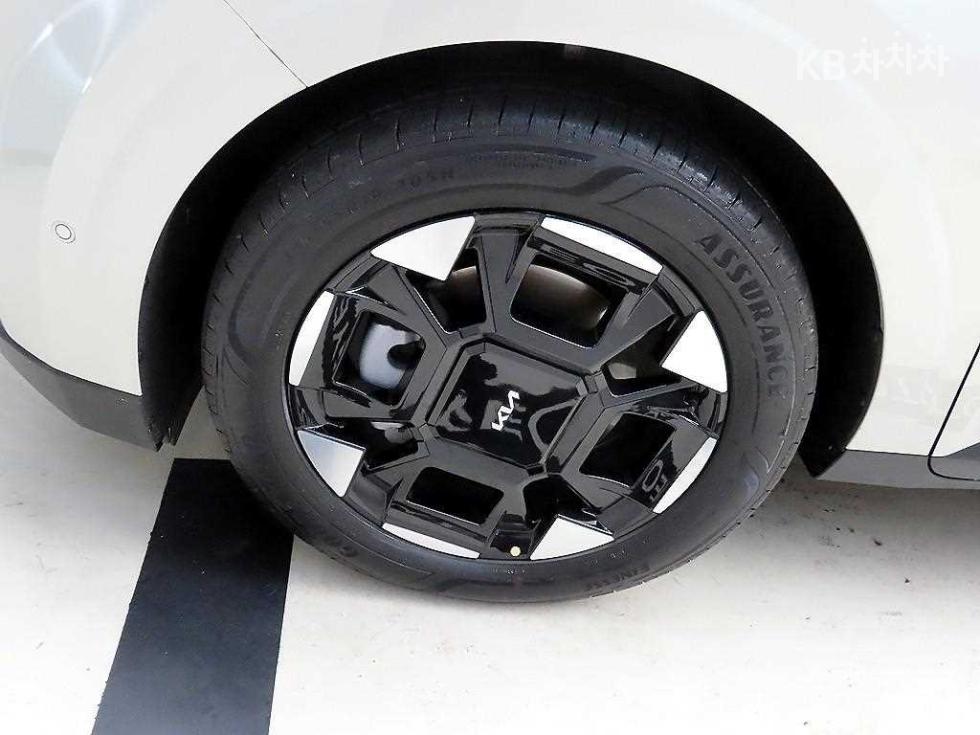 Kia Carnival — miniaturë 20